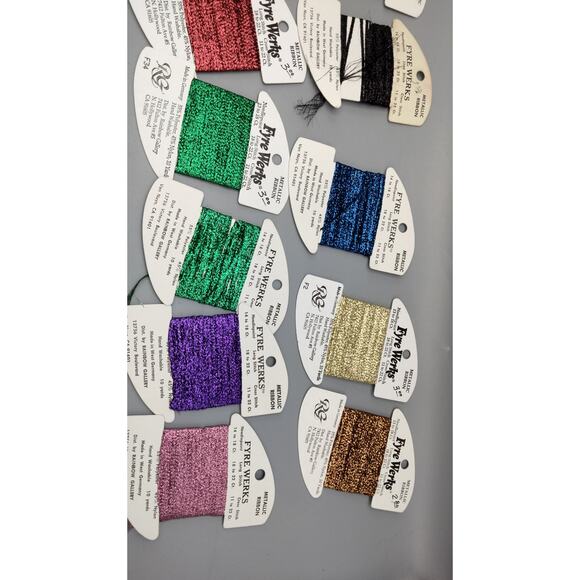 24x Rainbow Gallery Fyre Werks Metallic Ribbon Needlepoint/cross-stitch - Picture 4 of 5